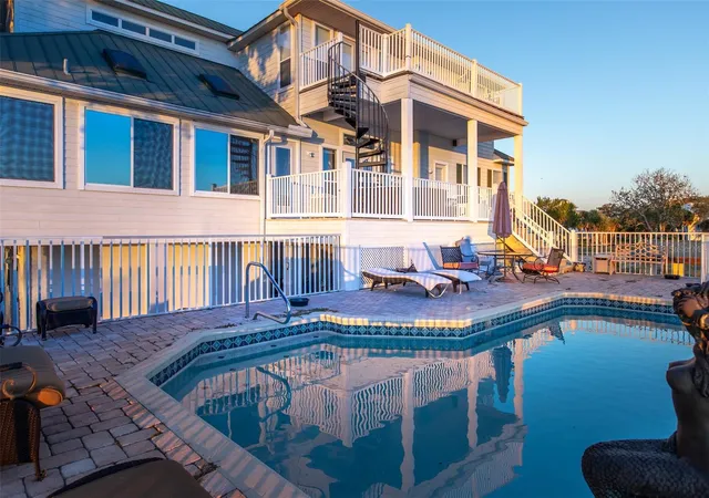 3rd image of 2130 Nw 14Th St, Crystal River, FL 34428 | MLS# V4945558