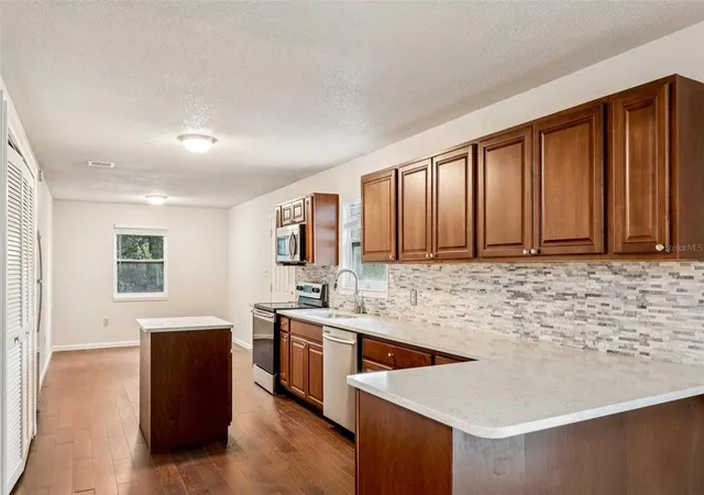 5th image of 104 Hallmark Ct, Lake Mary, FL 32746 | MLS# O6355112