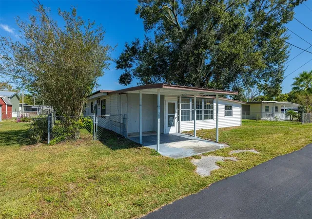 Photo 2 of Single family home for sale at 39019 Heath Dr, Zephyrhills, FL 33542 | MLS# TB8441182 | Listing updated on 2026-09-01