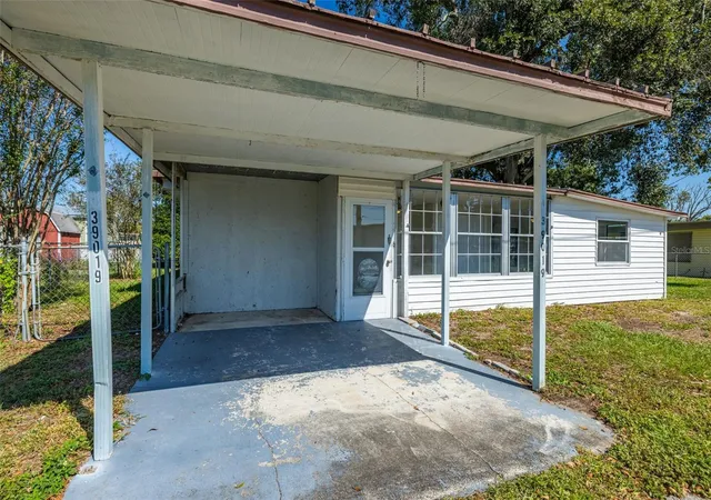 Photo 3 of Single family home for sale at 39019 Heath Dr, Zephyrhills, FL 33542 | MLS# TB8441182 | Listing updated on 2026-09-01
