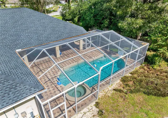 Homes for sale in Lutz, FL | 121 Myrtle Ridge Rd, Lutz, FL 33549 | MLS# TB8441205