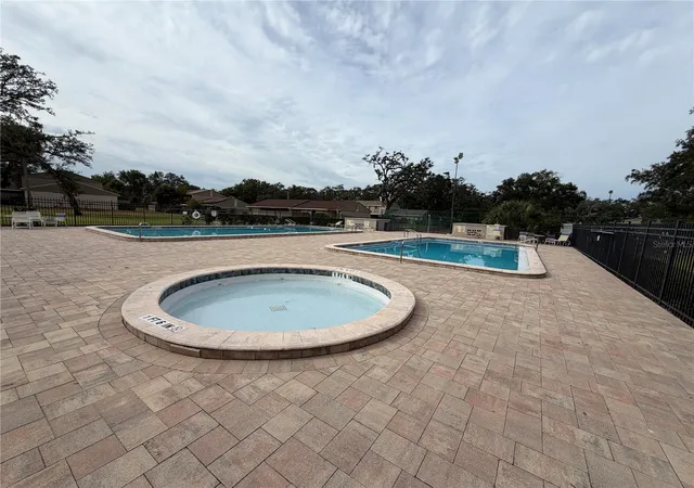 2nd image of 7925 Pine Dr, TEMPLE TERRACE, FL 33637