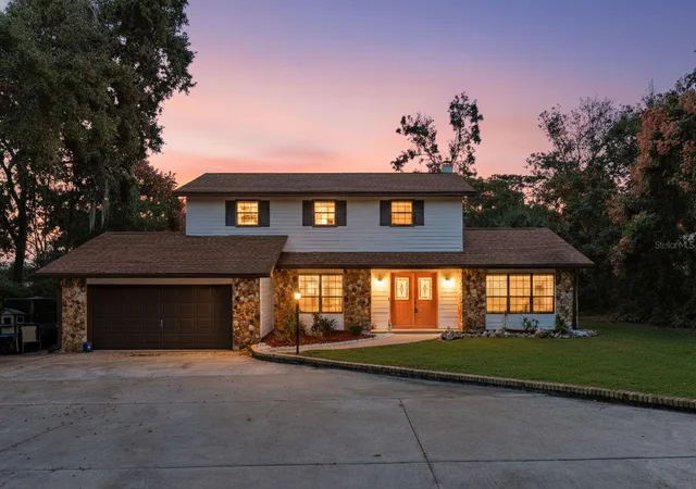2nd image of 1416 Grove Ave, Leesburg, FL 34748 | MLS# TB8441414