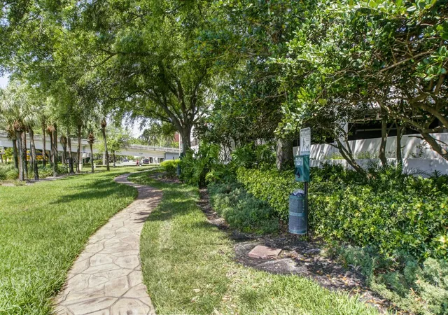 Homes for sale in Tampa, FL | 345 Bayshore Boulevard, Tampa, FL 33606 | Houzeo