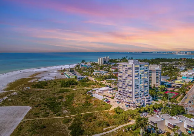 Photo 2 of Condo for sale at 5400 Ocean Blvd #5-3, Sarasota, FL 34242 | MLS# A4669686 | Listing updated on 2026-04-23