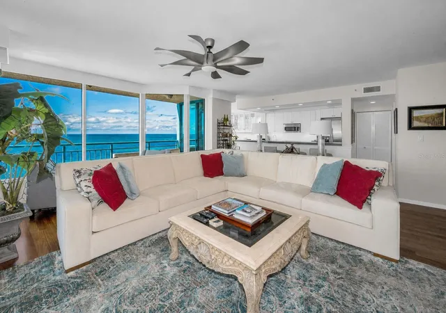 5th image of 1520 Gulf Blvd, Clearwater, FL 33767