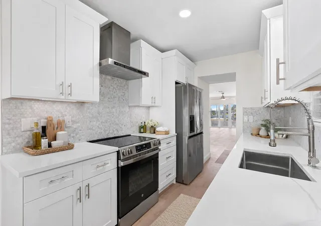 5th image of 4448 Marine Pkwy, New Port Richey, FL 34652 | MLS# TB8441729