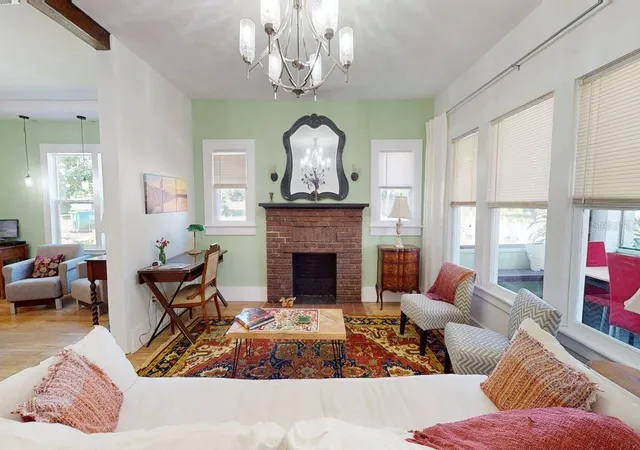 Photo 3 of Single family home for sale at 2010 S Maple Ave, Sanford, FL 32771 | MLS# O6355555 | Listing updated on 2026-05-06