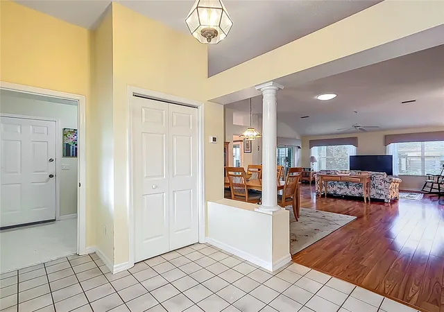 Homes for sale in Lady Lake, FL | 208 Desota Ct, Lady Lake, FL 32159 | MLS# G5103764