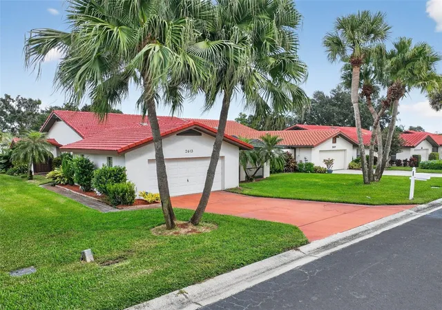 Homes for sale in Lake Wales, FL | 2613 Sunburst Ct, Lake Wales, FL 33898 | MLS# S5137406