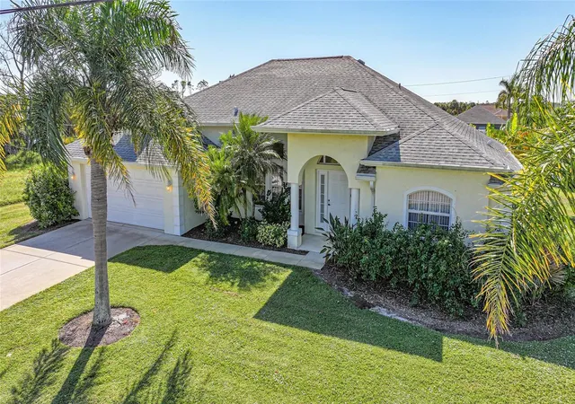3rd image of 1185, 1183,1187 Rotonda Cir, Rotonda West, FL 33947 | MLS# D6144436