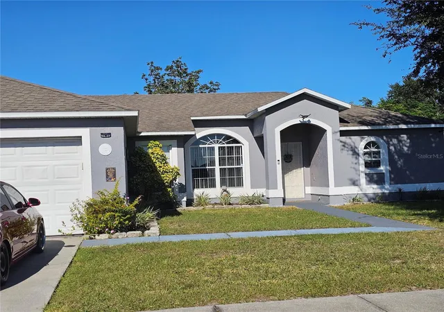 Photo 3 of Single family home for sale at 540 Oak Branch Cir, Kissimmee, FL 34758 | MLS# S5137421 | Listing updated on 2026-10-08