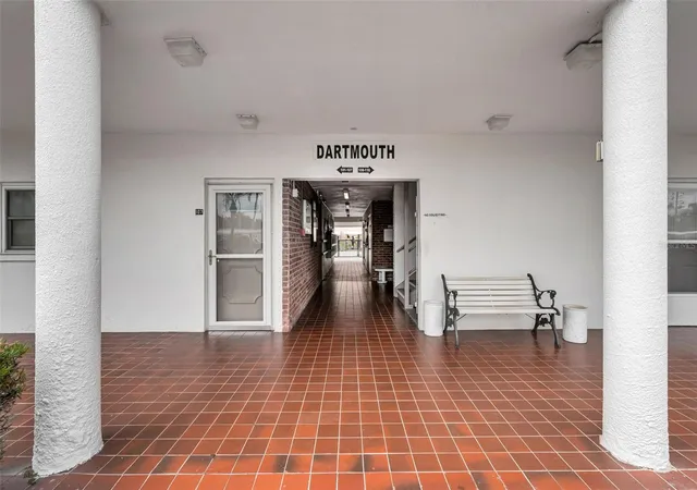 Photo 4 of Condo for sale at 5501 80th Street N #405, Saint Petersburg, FL 33709 | MLS# TB8442006 | Listing updated on 2026-08-23