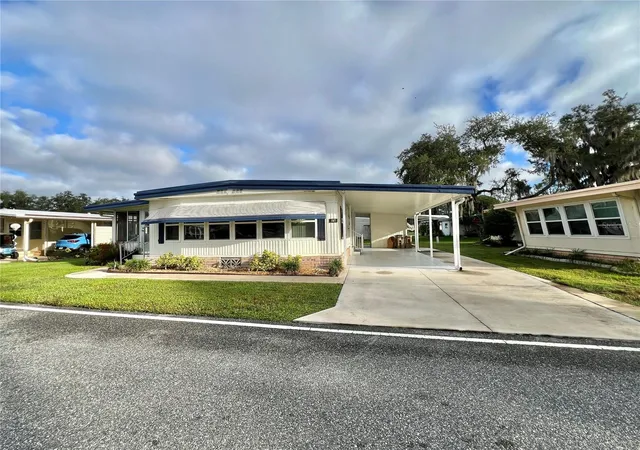 Photo 1 of Manufactured home for sale at 176 Azalea Trl, Leesburg, FL 34748 | MLS# G5103794 | Listing updated on 2026-10-23