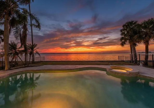 2nd image of 1614 Santa Barbara Dr, Dunedin, FL 34698 | MLS# TB8442140