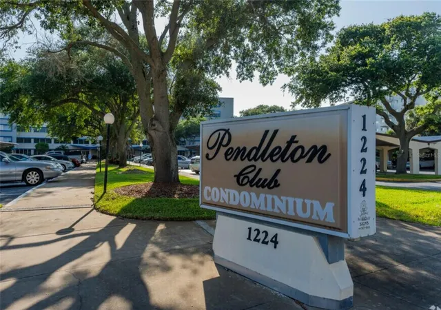 Listing Photo 3 - Condo for sale in building located at 1224 S Peninsula Dr, Daytona Beach, FL 32118 - Unit #304