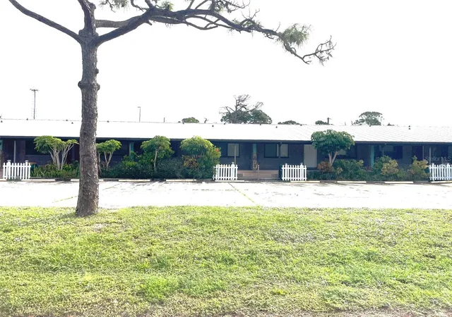 Listing Photo 3 - Condo for sale in building located at 9000 Griggs Rd, Englewood, FL 34224 - Unit #C