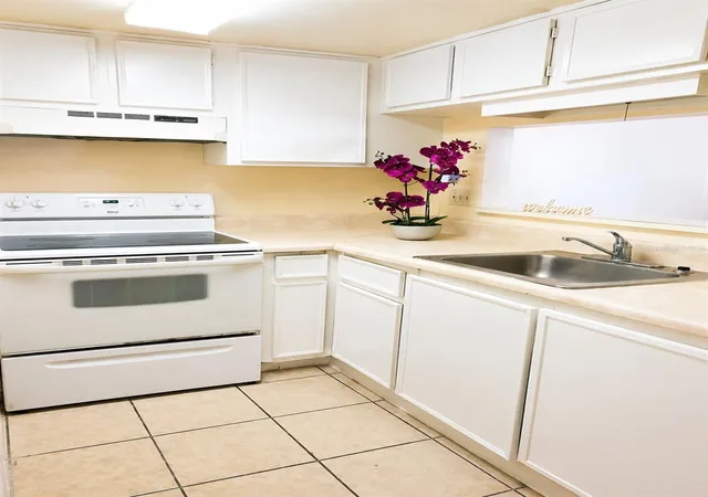 5th image of 7141 E Bank Dr, TAMPA, FL 33617