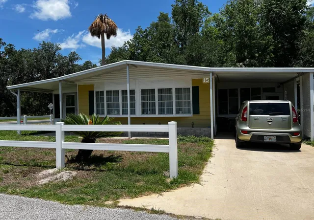 Photo 1 of Manufactured home for sale at 15 Wilderness Dr, Lake Panasoffkee, FL 33538 | MLS# G5103845 | Listing updated on 2026-10-04