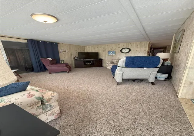 Photo 4 of Manufactured home for sale at 15 Wilderness Dr, Lake Panasoffkee, FL 33538 | MLS# G5103845 | Listing updated on 2026-10-04