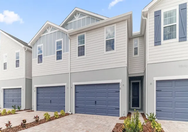 Homes for sale in Saint Cloud, FL | 18 Sunset Haven Loop, Saint Cloud, FL 34771 | MLS# L4956905