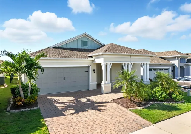 Photo 1 of Single family home for sale at 2074 Flora Pass Pl, Kissimmee, FL 34747 | MLS# O6356199 | Listing updated on 2026-09-28