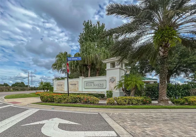 Photo 2 of Single family home for sale at 2074 Flora Pass Pl, Kissimmee, FL 34747 | MLS# O6356199 | Listing updated on 2026-09-28