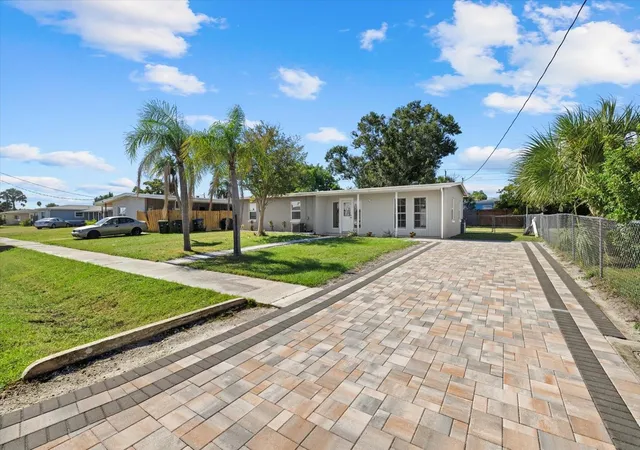 Photo 3 of Single family home for sale at 6024 Merril St, North Port, FL 34287 | MLS# N6141184 | Listing updated on 2026-09-12