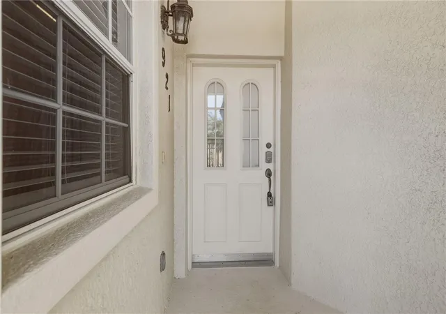 Photo 3 of Condo for sale at 900 San Lino Cir #921, Venice, FL 34292 | MLS# A4670121 | Listing updated on 2026-09-08