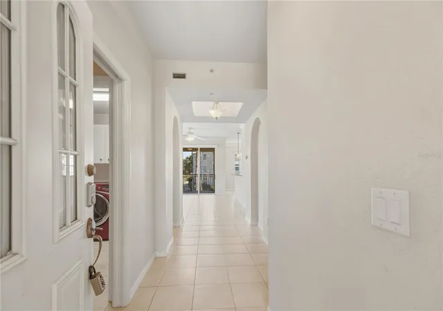 Photo 4 of Condo for sale at 900 San Lino Cir #921, Venice, FL 34292 | MLS# A4670121 | Listing updated on 2026-09-08