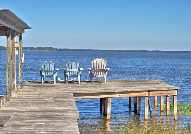 2nd image of 105 Maxcy Ln, Frostproof, FL 33843 | MLS# K4903120