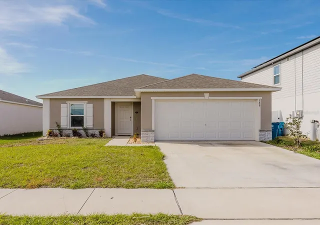 Photo 2 of Single family home for sale at 288 Towns Cir, Haines City, FL 33844 | MLS# O6356510 | Listing updated on 2026-08-07