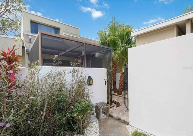 Photo 2 of Condo for sale at 2767 Horseshoe Ct #Q-3, Sarasota, FL 34235 | MLS# A4670247 | Listing updated on 2026-10-06