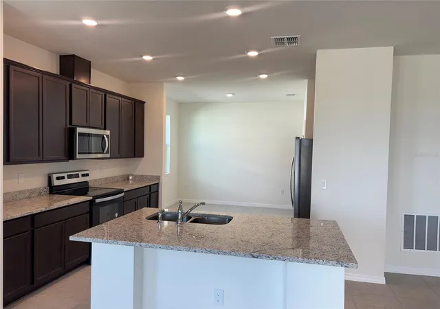 3rd image of 2355 Selenia St, Lake Alfred, FL 33850 | MLS# C7517017