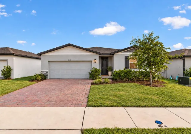 Single family home for sale at 2618 Irish Elk Ave, DAVENPORT, FL 33837 | MLS# V4945651