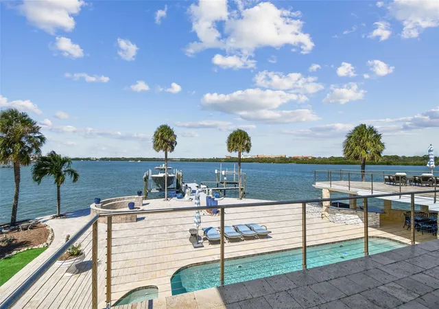 Photo 4 of Single family home for sale at 582 Johns Pass Ave, Madeira Beach, FL 33708 | MLS# TB8443266 | Listing updated on 2026-09-14