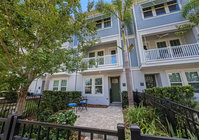 2nd image of 2602 W Cleveland St #3, Tampa, FL 33609 | MLS# TB8443332