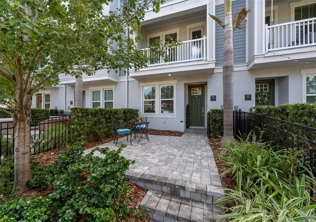 3rd image of 2602 W Cleveland St #3, Tampa, FL 33609 | MLS# TB8443332