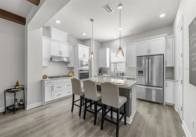 5th image of 2602 W Cleveland St #3, Tampa, FL 33609 | MLS# TB8443332