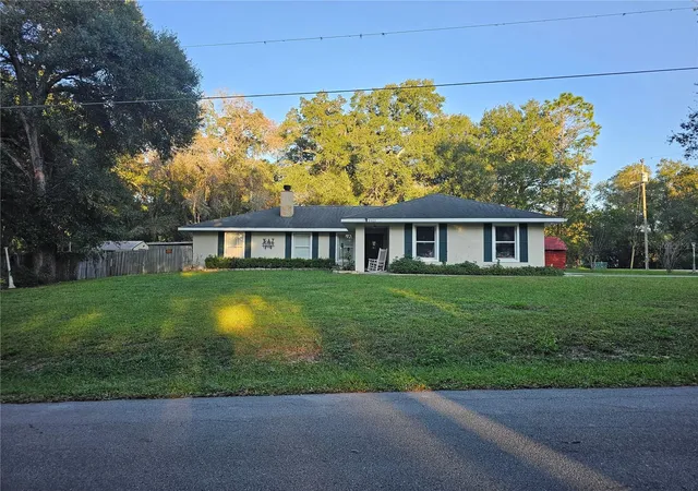2nd image of 5925 Se 165th Ct, Ocklawaha, FL 32179 | MLS# G5103946