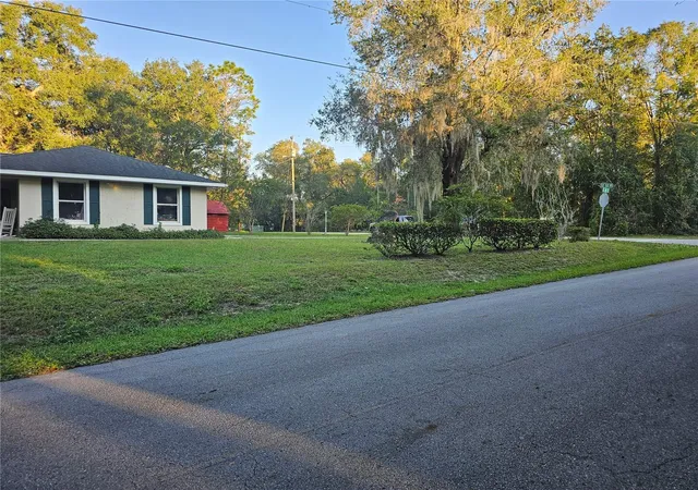 3rd image of 5925 Se 165Th Ct, Ocklawaha, FL 32179 | MLS# G5103946