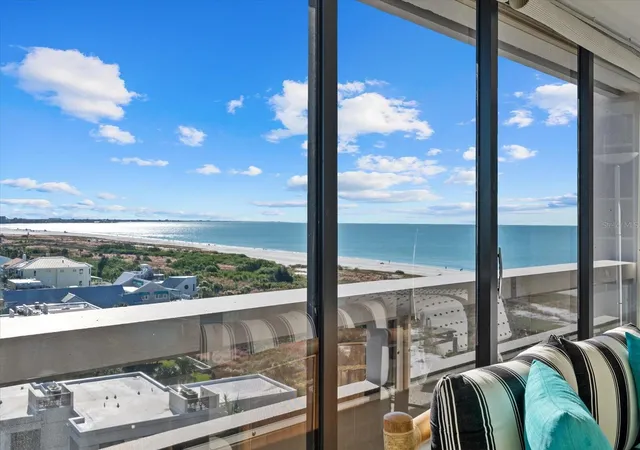 Photo 2 of Condo for sale at 5400 Ocean Blvd #8-05, Sarasota, FL 34242 | MLS# A4670371 | Listing updated on 2026-09-12