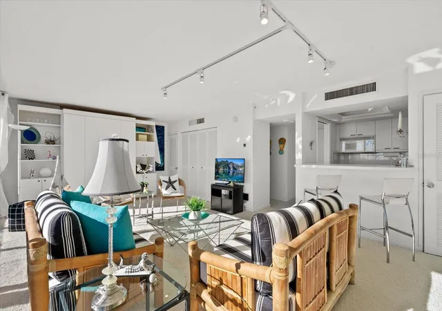 Photo 4 of Condo for sale at 5400 Ocean Blvd #8-05, Sarasota, FL 34242 | MLS# A4670371 | Listing updated on 2026-10-10