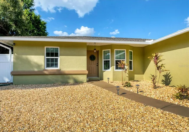 Homes for sale in Sarasota, FL | 1275 42nd St, Sarasota, FL 34234 | MLS# A4670391