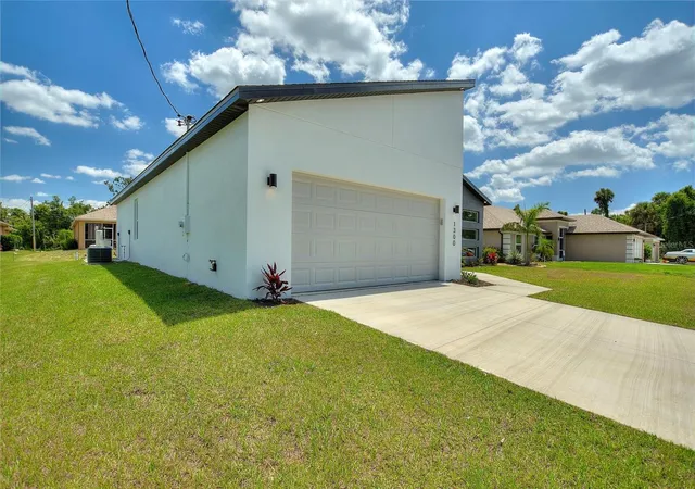 5th image of 24399 Sw Kingsway Cir, Arcadia, FL 34269 | MLS# O6356769