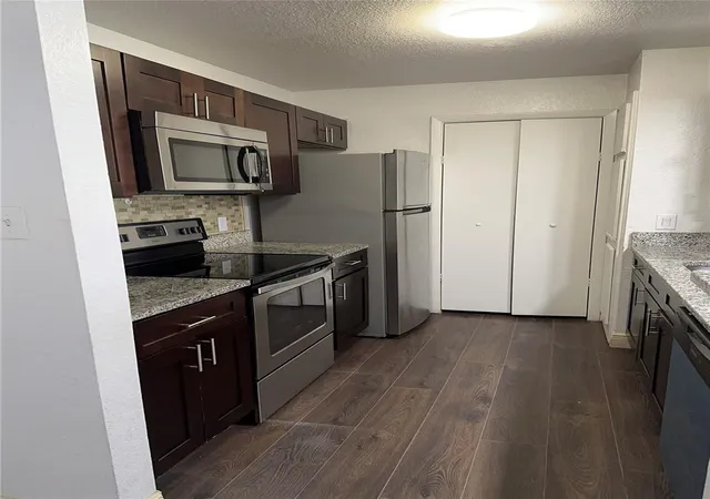 image of 4400 Thornbriar Ln, ORLANDO, FL 32822