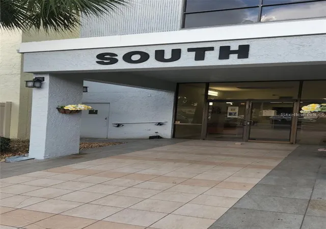 2nd image of 701 S Madison Ave #215, Clearwater, FL 33756 | MLS# TB8443549