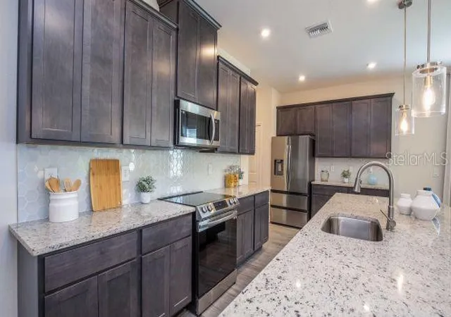 Photo 3 of Single family home for sale at 31530 Wild Grape Ln, Brooksville, FL 34602 | MLS# O6357052 | Listing updated on 2026-10-05