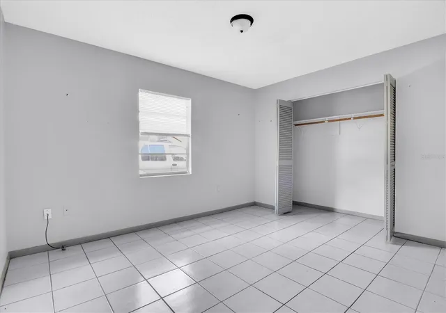Photo 3 of House for sale at 2464 Chestnut Woods Dr, Lakeland, FL 33815 | MLS# O6357086 | Listing updated on 2026-10-09