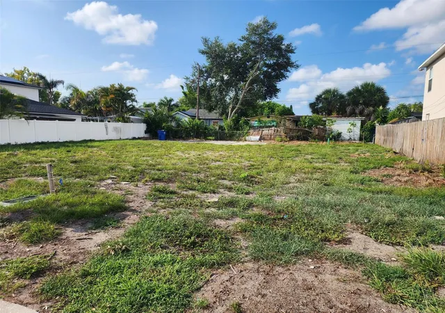 Photo 1 of Land for sale at 1748 31st Avenue N, Saint Petersburg, FL 33713 | MLS# TB8443771 | Listing updated on 2026-08-14